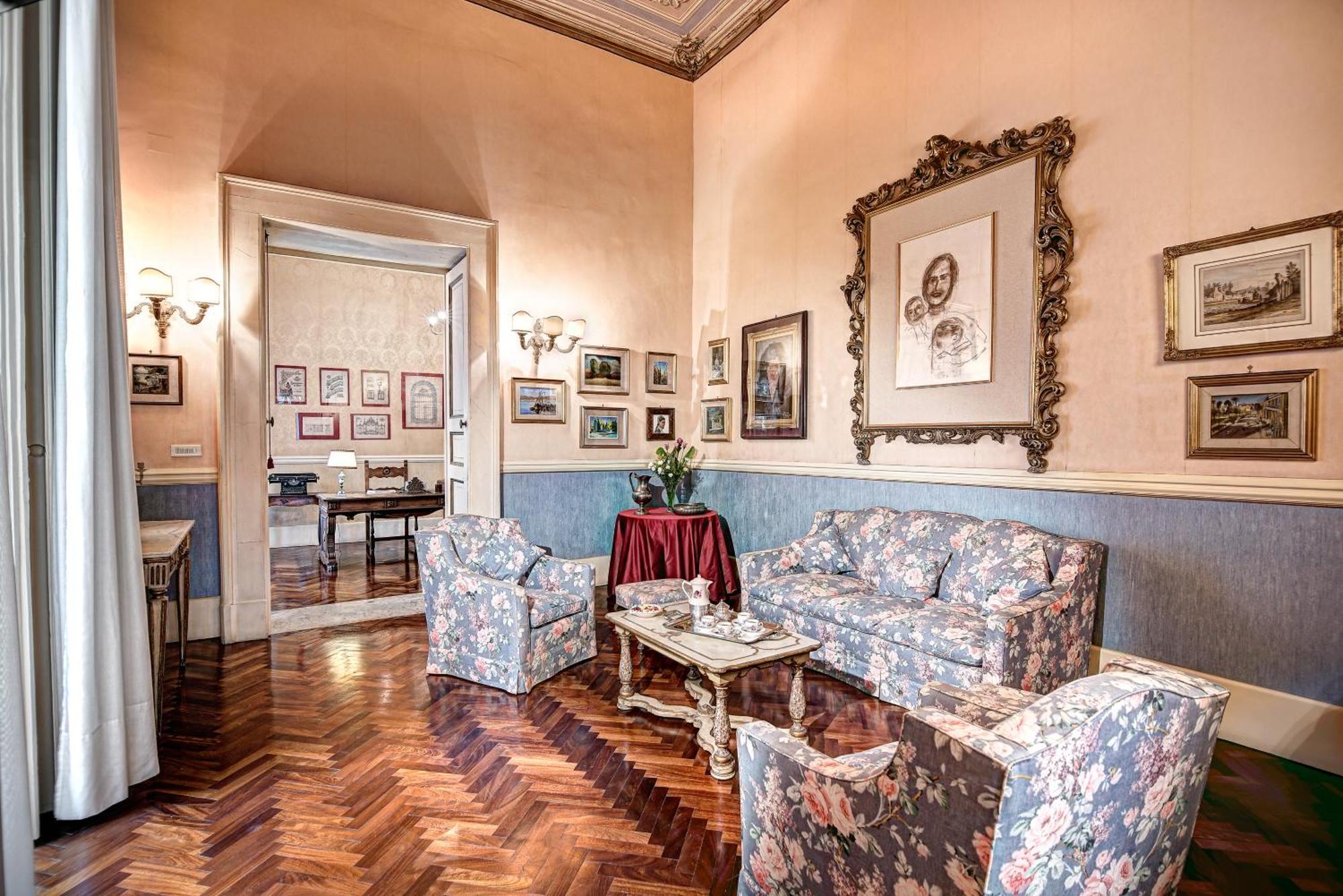 Arthouse Lady Marys Tribunali Luxury Suite Наполи Екстериор снимка