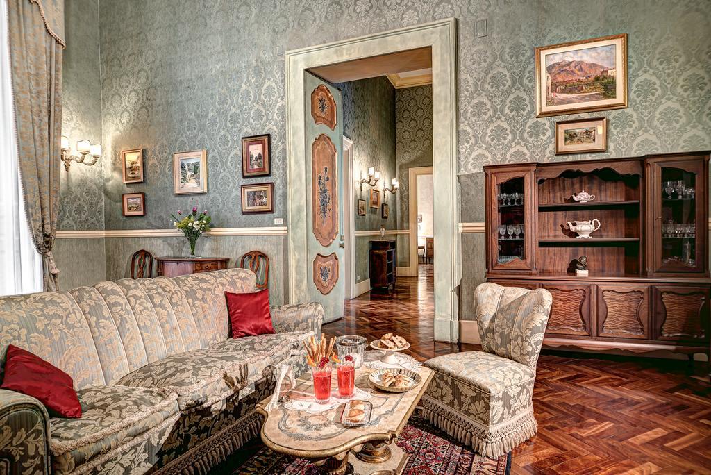Arthouse Lady Marys Tribunali Luxury Suite Наполи Екстериор снимка