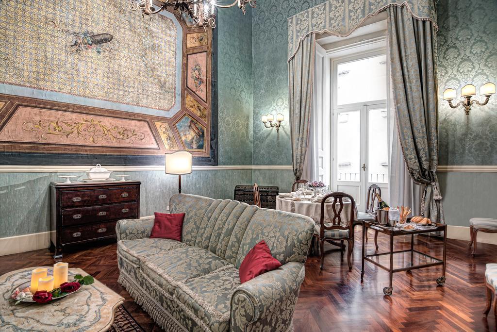Arthouse Lady Marys Tribunali Luxury Suite Наполи Екстериор снимка