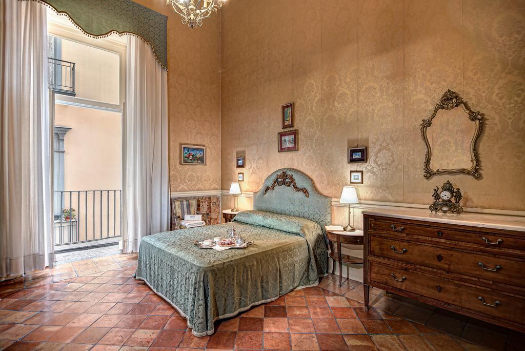 Arthouse Lady Marys Tribunali Luxury Suite Наполи Екстериор снимка